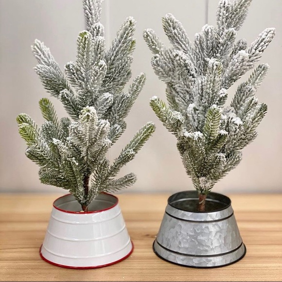 White & red mini christmas tree collar - Picture 2 of 2